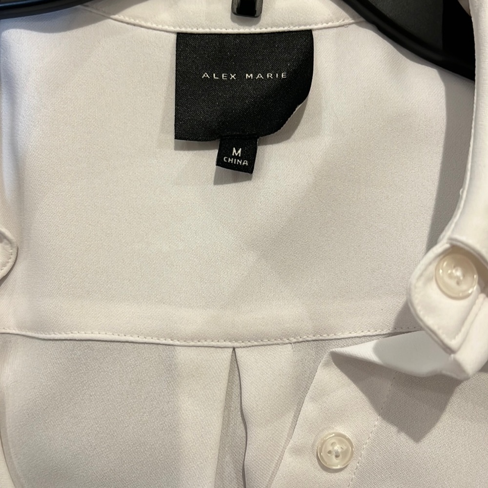 Women’s shirt